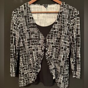 Rafaella Petite Medium Women's Black & White Geometric Print Top 3/4 Sleeves